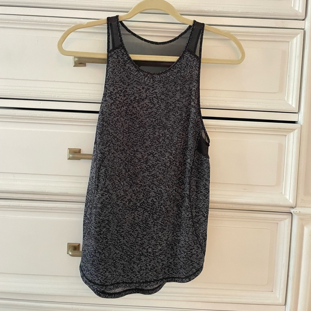 Lululemon tank